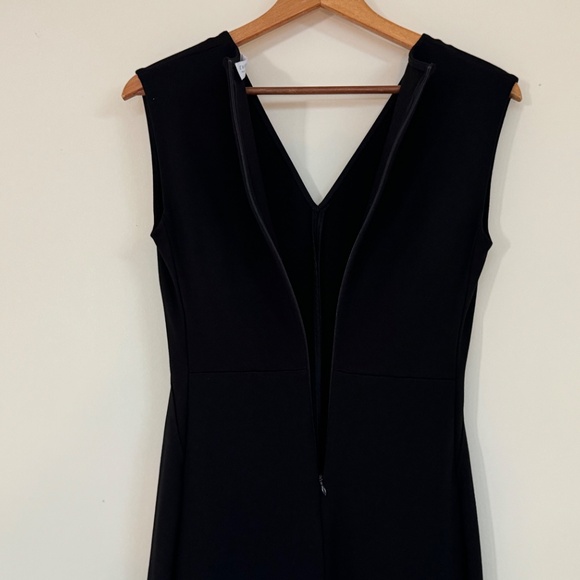 Everlane Sleeveless V-Neck Fittec Dress Black 2 EUC LBD - Picture 10 of 12
